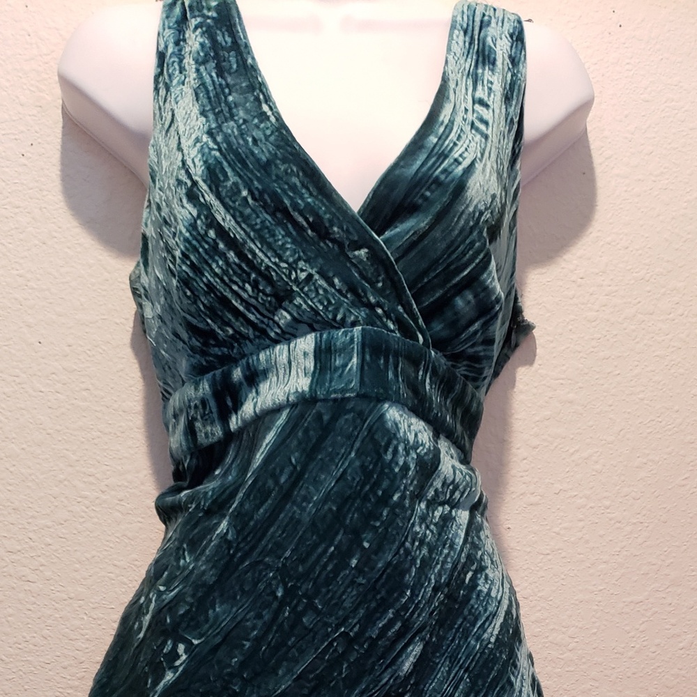 Velvet Top and Skirt set top 12, skirt 10